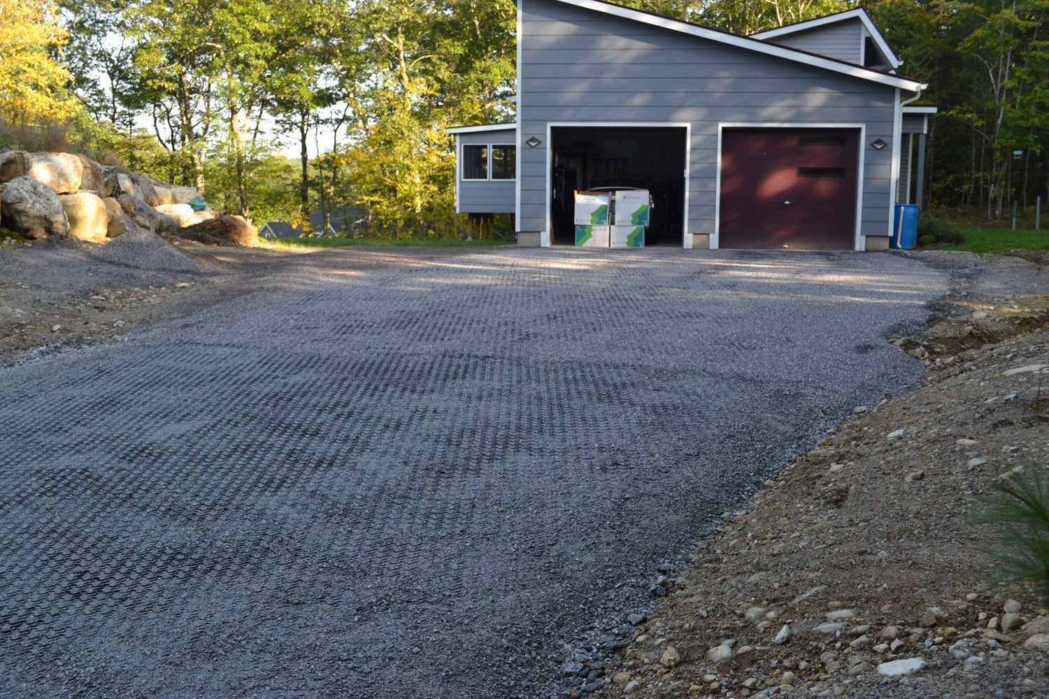 Why Contractors Are Switching to Permeable Paving for Contemporary Landscape Design - Vodaland