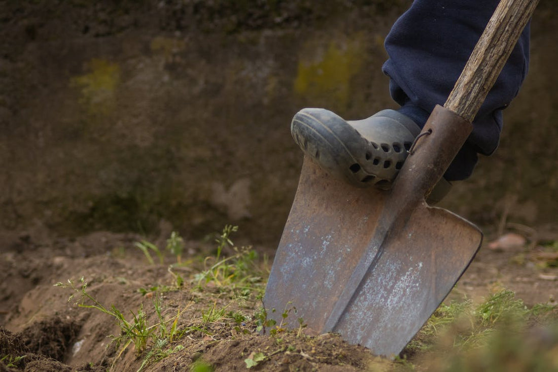 How To Dig a Trench For Drainage - Vodaland