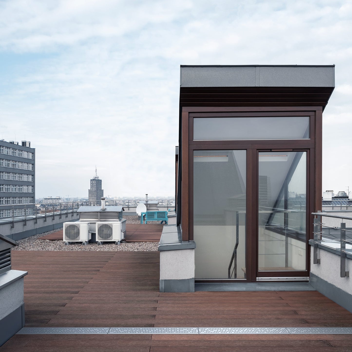 4" Ultra Thin Channel - Balcony & Deck System - Vodaland